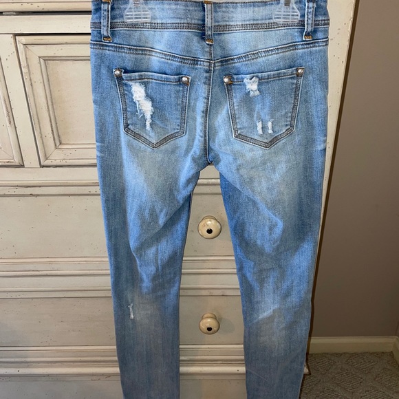 Cute Ripped jeans - Picture 1 of 2